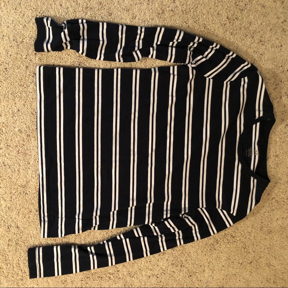 Long sleeve striped shirt